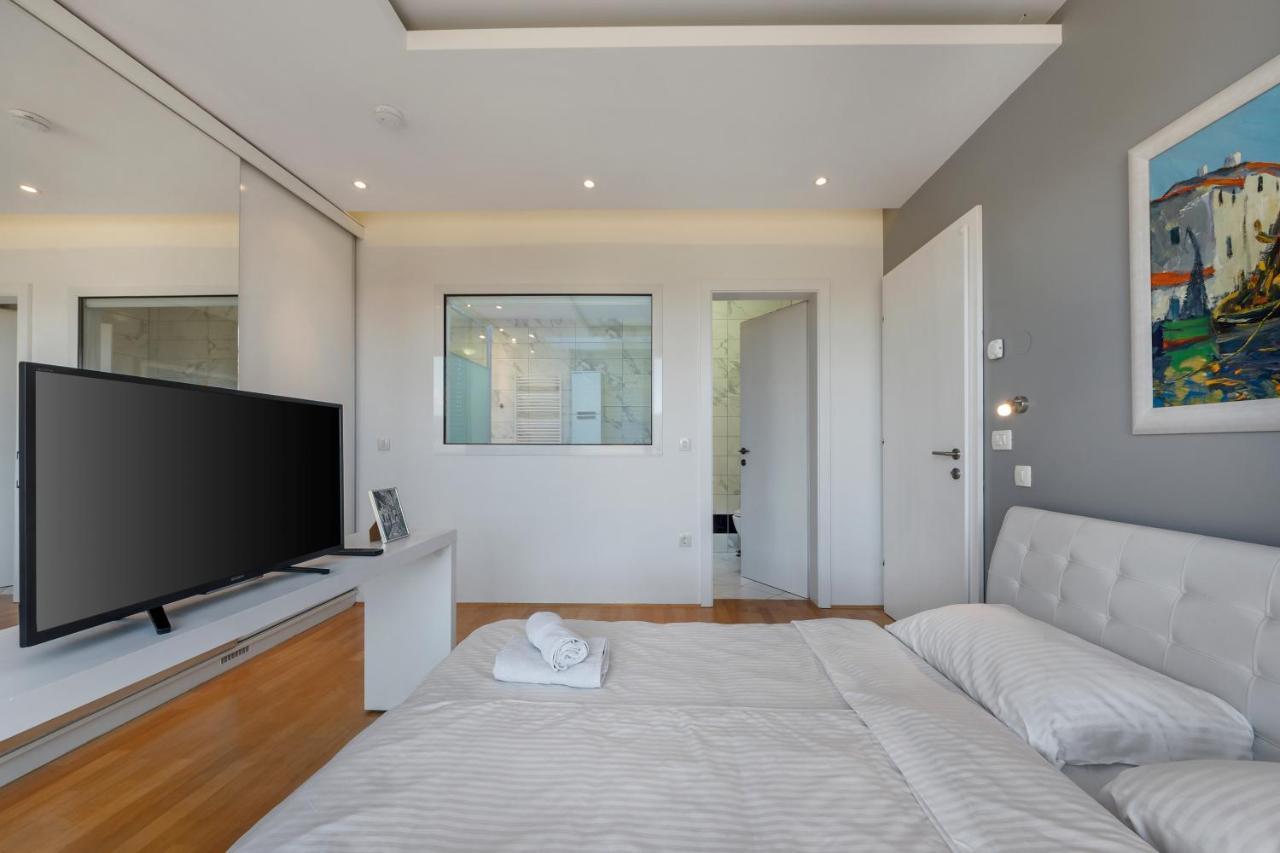 Contemporary Apartment With Rooftop Terrace In Maribor Exterior foto